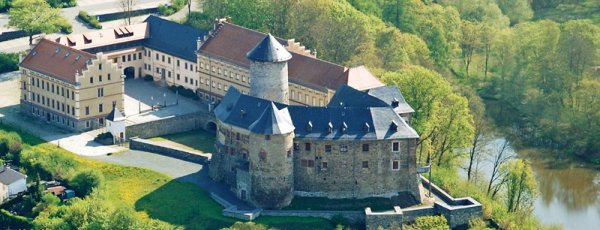 oelsnitz luftbild schloss 2014 retusche 0d15769b