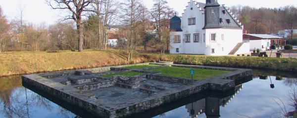 Rodewisch schlo burgruine UlrichJugel 83394485